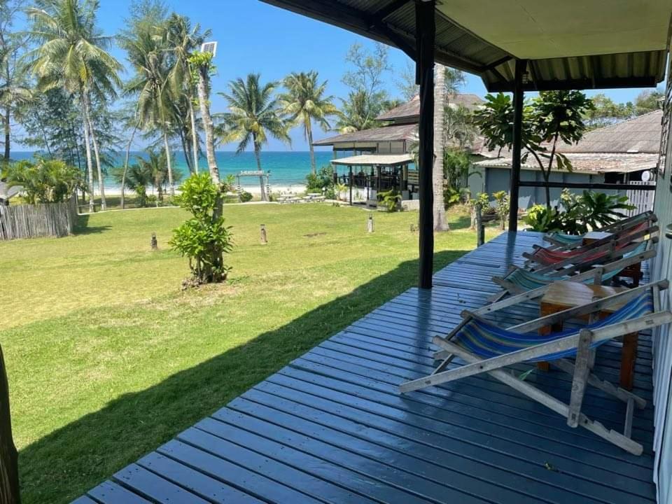 S Beach Resort Ko Kut Room photo