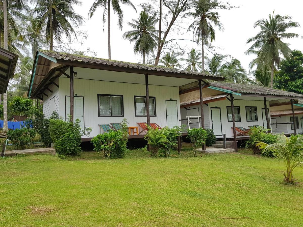 S Beach Resort Ko Kut Exterior photo